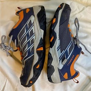 Merrell Youth Moab 2 Low Hiking Shoes Size 2